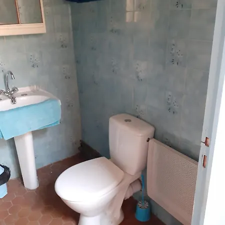 N6 Lit Dans Partagee Homme Homestay *